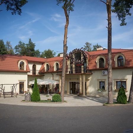 Krysztalowy Palacyk Козенице Экстерьер фото